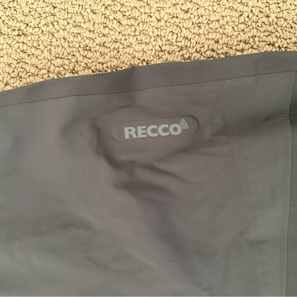 Patagonia Insulated Powder Town Snow Pants - Picture 7 of 10